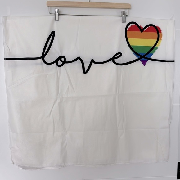 Love is Love heart wall tapestry new. - Picture 3 of 4